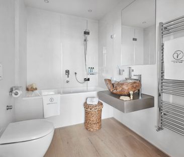 Spacious 4-Room Apartment (3 Bedroom) in Central Geneva – GL702 - Photo 4