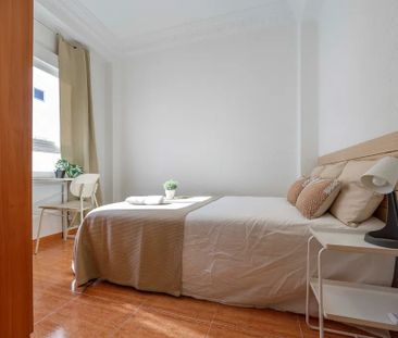 Carrer del Baró de San Petrillo, Valencia, Valencian Community 46020 - Photo 3