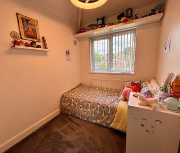 3 Bed Terraced House, Wardown Crescent, LU2 - Photo 6