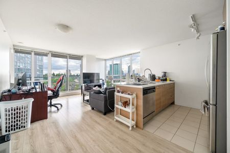 13688 100 Avenue #1104, Surrey, BC V3T0G5 - Photo 4