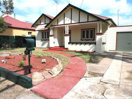 Charming Family Home in Granville - Photo 2
