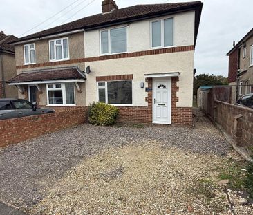 2 bedroom semi-detached house to rent - Photo 5