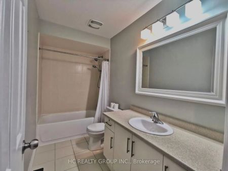 Detached Home For Lease | N9250703 - Photo 4