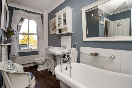 3 bedroom semi-detached house to rent - Photo 4