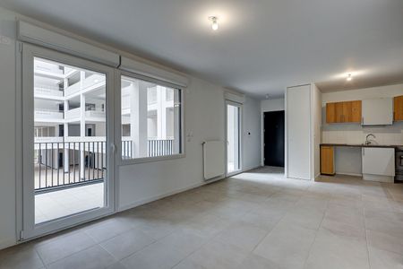 Location Appartement 3 pièces 63m² - Photo 3