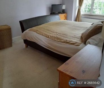 1 bedroom in a house share to rent - Photo 5