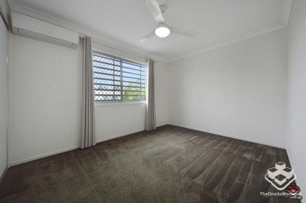 3 bedroom Townhouse available now - Photo 1
