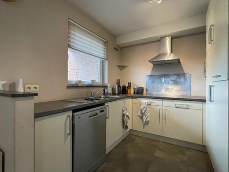 Appartement met 3 slaapkamers en terras - Photo 3