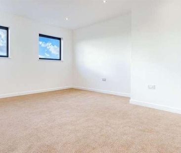 Maybank Road, London, E18 - Photo 4