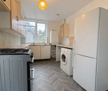 3 Bedroom House To Let - HP12 - Photo 6