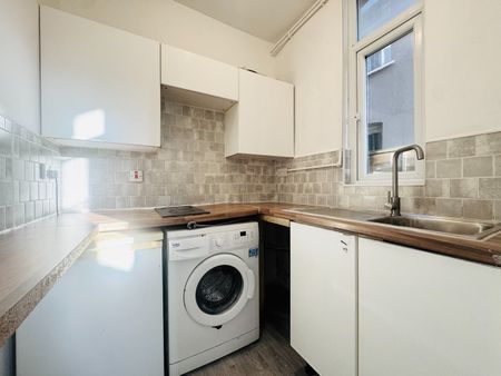 Studio Flat, Leagrave Road, LU4 - Photo 2