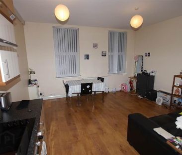 8 Thorndale Avenue, Belfast, BT14 6BL - Photo 2