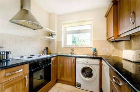 2 bedroom flat to rent - Photo 4