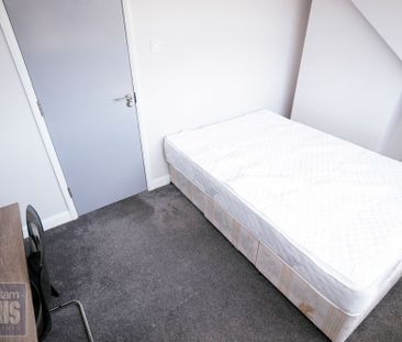 Harefield Road, - Photo 2