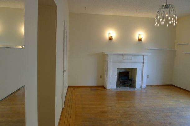 #203 – 2191 West 1st Avenue, Vancouver Bc V6k 1e7 - Photo 1