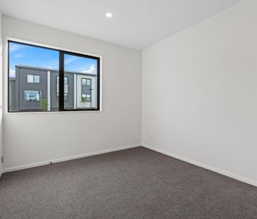 2 bedroom New Townhouse in Glen Eden - Photo 2