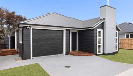 Brand New! - Photo 5