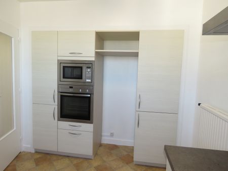 Location Appartement 4 pièces 97m² MONTARGIS 45200 - Photo 3