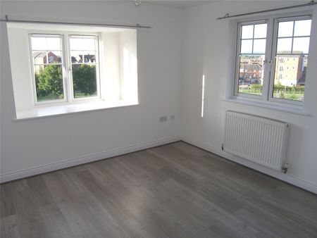 Standish Street, Bridgwater, Somerset, TA6 - Photo 2