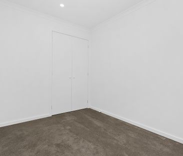 67 Waterbird Circuit, Weir Views VIC, Belconnen - Photo 2