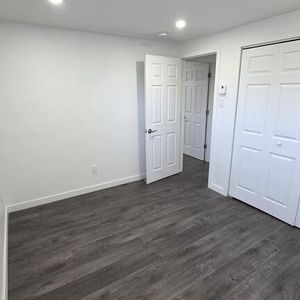 Logement Complètement Rénové - 4 1/2 - Photo 2