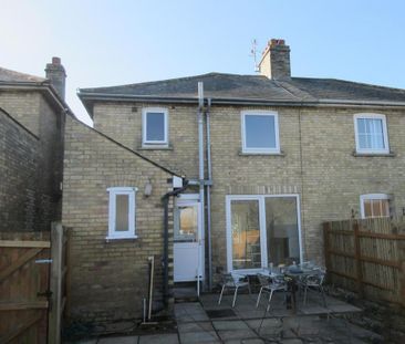 3 bedroom semi-detached house to rent - Photo 6