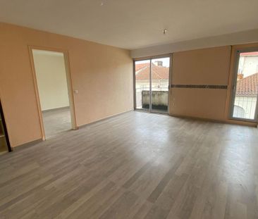Location Appartement 4 pièces 94m² MONT DE MARSAN 40000 - Photo 1