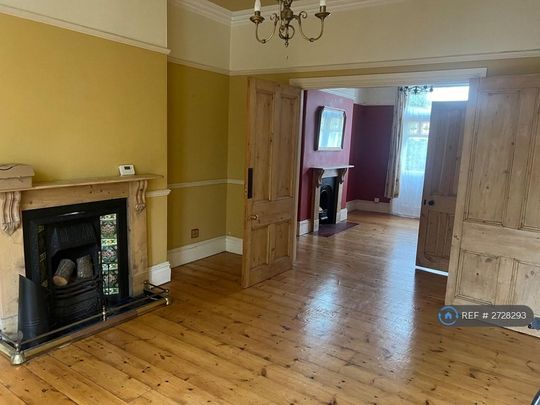 3 bedroom terraced house to rent - Photo 1