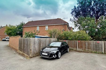 1 bedroom end of terrace house to rent - Photo 2