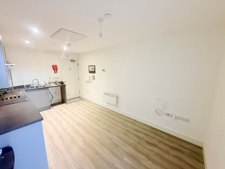 Newton Road, Yeovil, Somerset - Photo 3