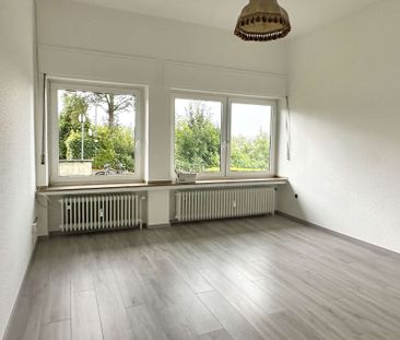 WERMELSKIRCHEN: SCHÖNE 2-ZIMMERWOHNUNG IM ERDGESCHOSS (HOCHPARTERRE) +KOMPLETT RENOVIERT - Foto 2