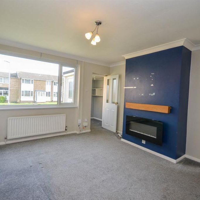 3 bedroom end of terrace house to rent - Photo 1