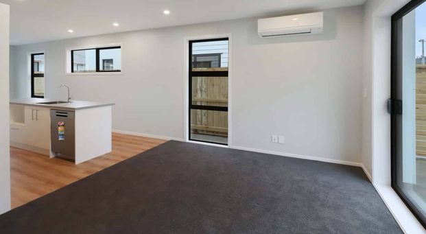 Naenae Living - Photo 1