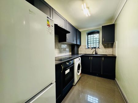 Chequers Lane, Wellingborough - Photo 4