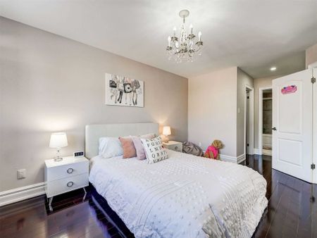 For Lease - 54 Grey Alder Avenue, Richmond Hill, Ontario - Photo 2