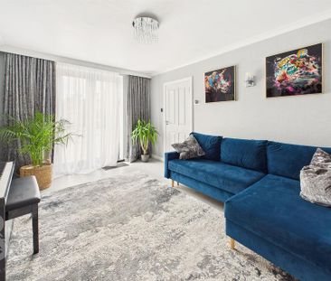 4 bedroom semi-detached house to rent - Photo 3