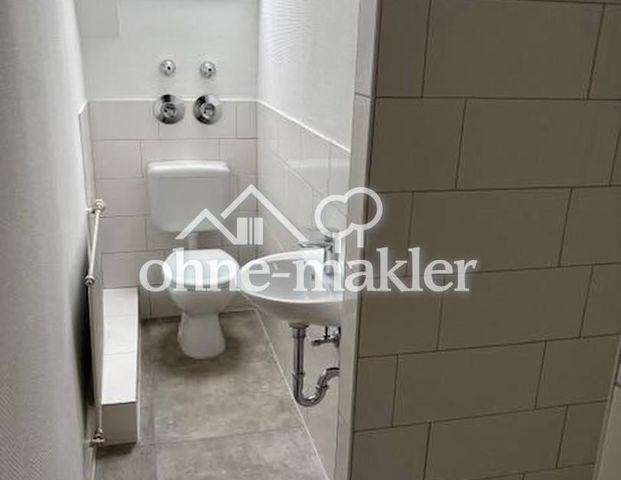 Frisch renovierte 2-Zimmer-Dachgeschosswohnung – Top-Lage nahe Berger Straße - Foto 1