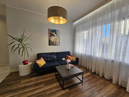 Mieszkanie do wynajęcia 1 pokoje Krucza, Warszawa 36 m² - Фото 1