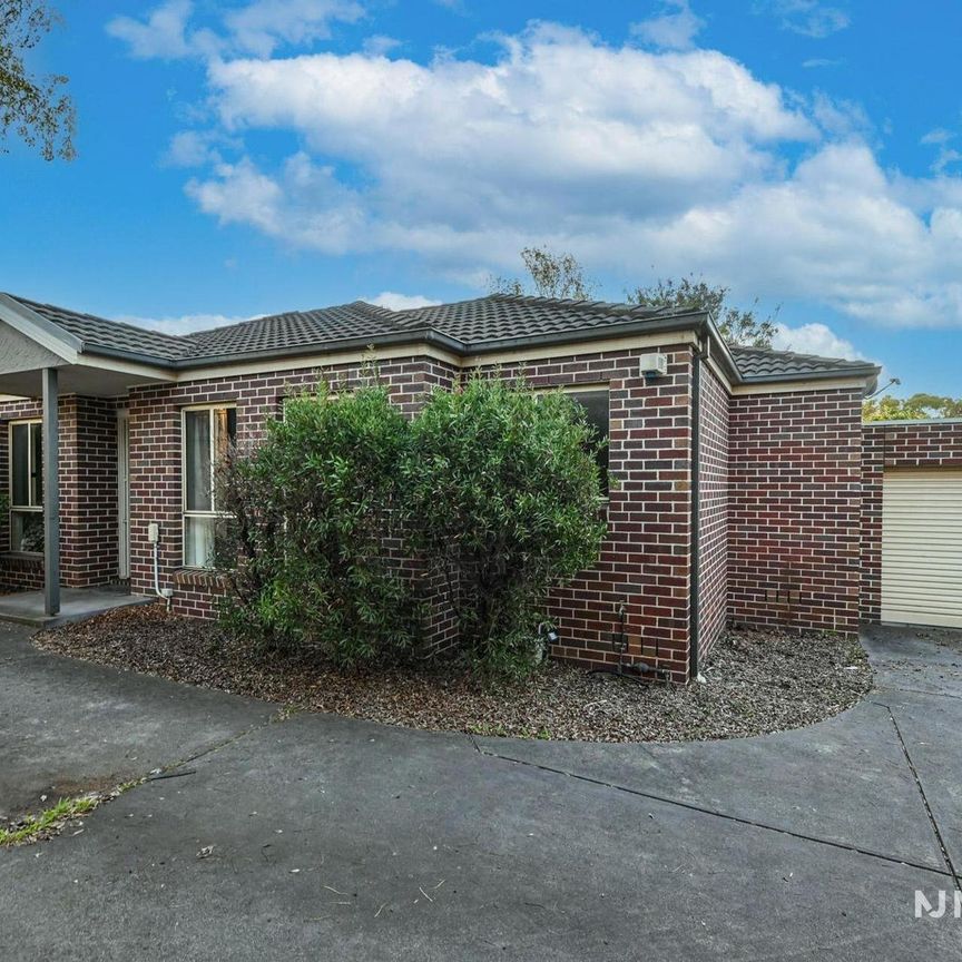 2/2 Georges Road, RINGWOOD - Photo 1