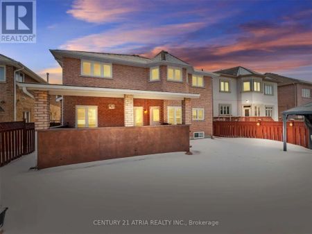 54 GREY ALDER AVENUE - Photo 3