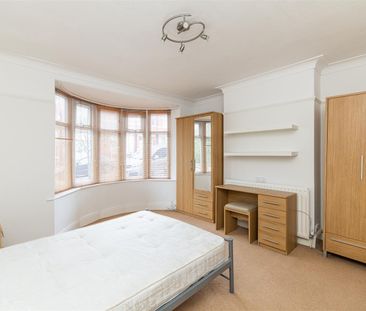 Brandon Grove, Sandyford, Newcastle Upon Tyne - Photo 5