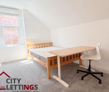 2 bedroom flat to rent - Photo 4