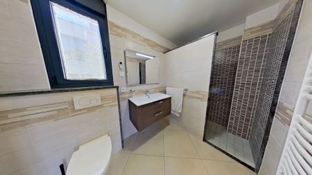 Location Maison 6 pièces 91m² - Photo 4
