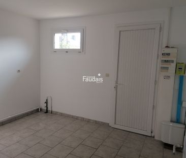 Location Maison 4 pièces 97m² RONCEY 50210 - Photo 4