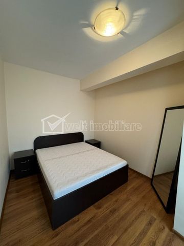 Apartament 2 camere semidecomandat, zona strazii Traian, parcare - Photo 3