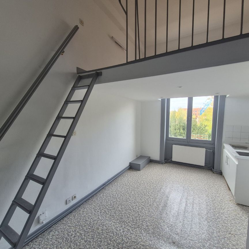 Location Appartement 14m² ROUBAIX 59100 - Photo 1