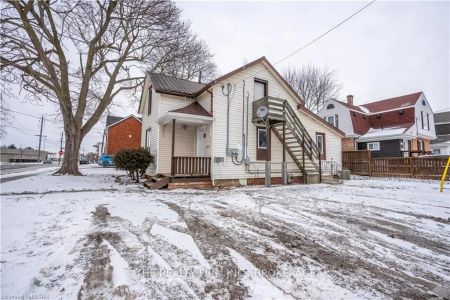 Detached Home For Lease | X8285400 - Photo 2