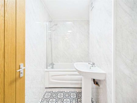 Eccles Old Road, Salford, Greater Manchester, M6 - Photo 2