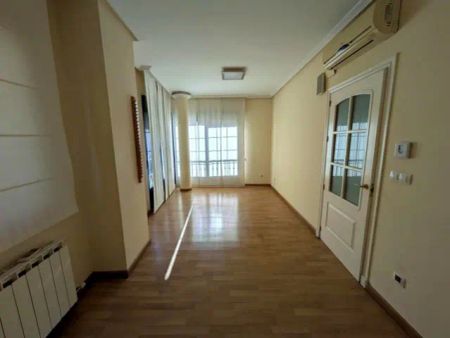 Piso en alquiler en Calle de Daoiz - Photo 5