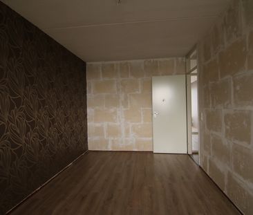 Te huur: Appartement Raadhuislaan 100 in Spijkenisse - Photo 1